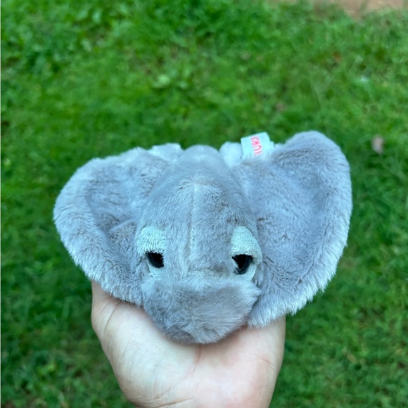 9" Mini Flopsie Sting Ray Soft Stuffed Animal Plush from Aurora - Picture 2 of 11